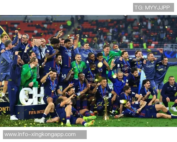 巴黎圣日耳曼今夜抵达多哈全力备战洲际杯赛事