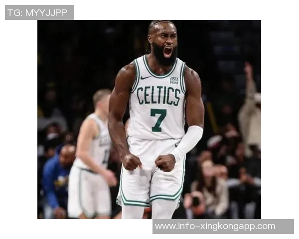 杰伦布朗28次出手仅得27分表现平平5次失误影响球队效率 杰伦布朗28次出手仅得27分表现平平5次失误影响球队效率